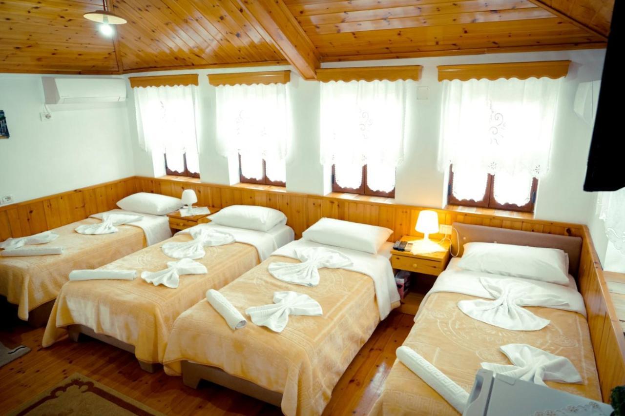 Hotel Domino Gjirokastër Exteriör bild