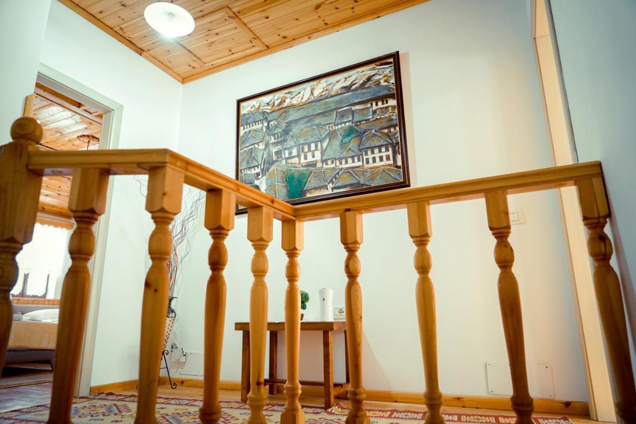 Hotel Domino Gjirokastër Exteriör bild