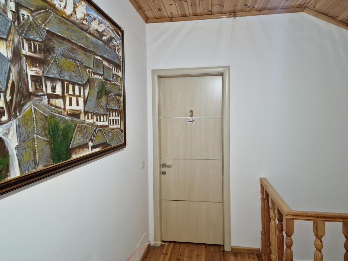 Hotel Domino Gjirokastër Exteriör bild